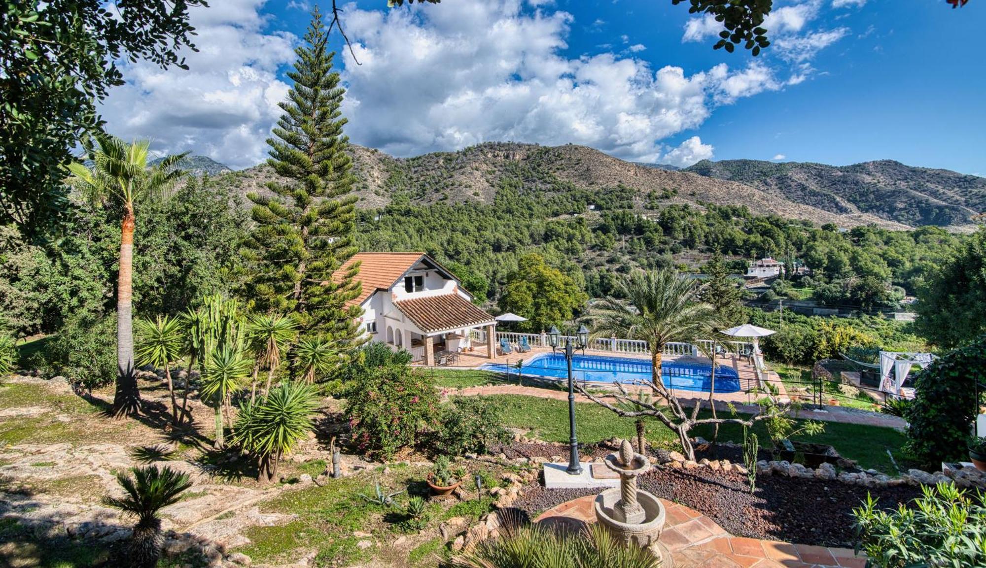 Villa Morera Bed & Breakfast Frigiliana Bagian luar foto